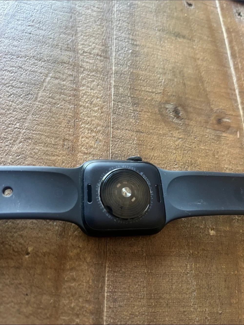 Pre owned Apple Watch SE 2nd generation 40 mm band size S/M